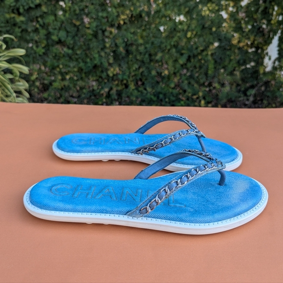 CHANEL CC CHARM DENIM FLIP FLOP WOMEN'S SANDALS - Picture 5 of 13